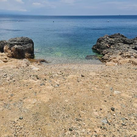 Villa Arterra C - Stunning Ocean View Lapu-Lapu City Exterior foto