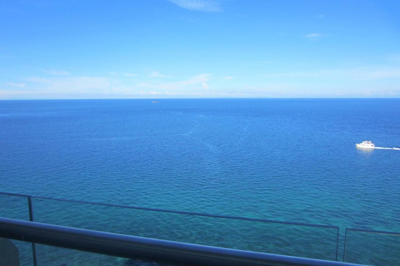 Villa Arterra C - Stunning Ocean View Lapu-Lapu City Exterior foto